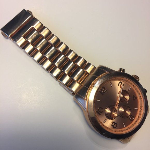 ⌚︎ALDO Rose Gold Analog Watch⌚︎ NEEDS BATTERY - Picture 3 of 7